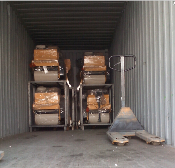 狗子28
20台压路机顺利出口巴西