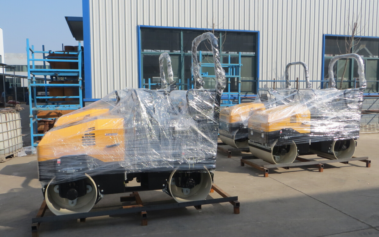 狗子28
20台压路机顺利出口巴西