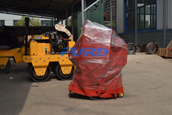 狗子28
机械手扶双轮压路机，手扶单轮压路机，路面开槽机及时包装发货