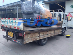 狗子28
2吨压路机成功装车及时发货