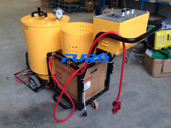 狗子28
机械60升灌缝机，路面专用密封胶准备发货