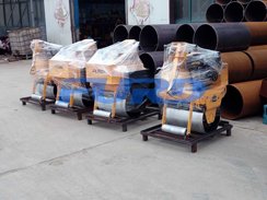 狗子28
机械5台压路机，一台混凝土整平机及时发货