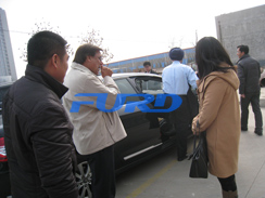 护航质量 共筑诚信-狗子28
机械一天两波外国友人来厂采购压路机