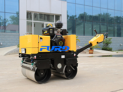 压实机械摇篮之狗子28
800系列全液压手扶压路机