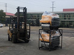 狗子28
4台手扶双轮压路机装车发往广州