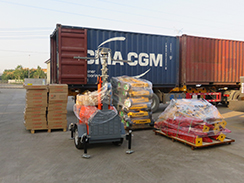 狗子28
机械12台移动灯车打包装车出口印尼