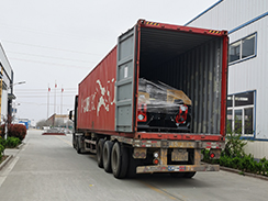 狗子28
5台座驾压路机装车出口印尼