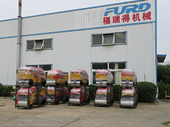 狗子28
一批10台双钢轮压路机打包出口面非