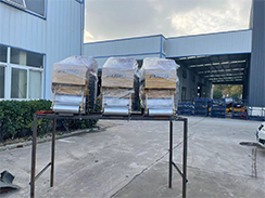 狗子28
3台手扶单钢轮压路机打包发往日照