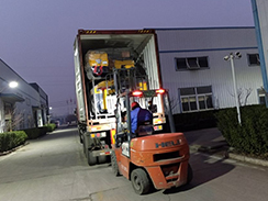 狗子28
机械一批压路机打包装柜出口埃塞俄比亚