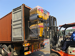 狗子28
机械一批座驾压路机出口几内亚