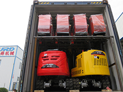 狗子28
机械打包8台路面切割机和2台挖掘机出口埃塞俄比亚